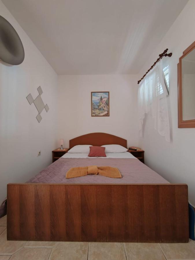 Apartments Turan Centrally Located With Free Parking Igrane Kültér fotó