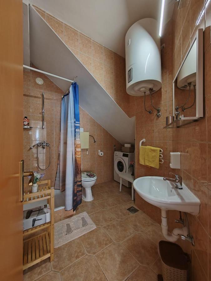 Apartments Turan Centrally Located With Free Parking Igrane Kültér fotó